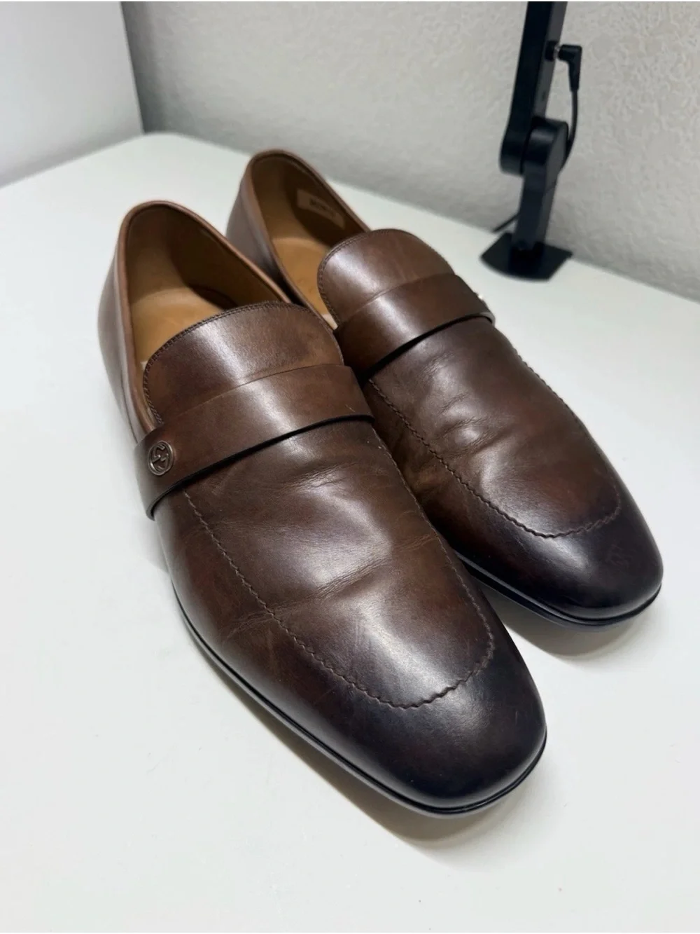 Gucci Men’s Brown Leather Loafers Slip On Dress Shoes Made in Italy Size US 8.5